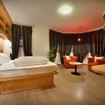Meeting Hotel