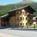 Meeting Hotel